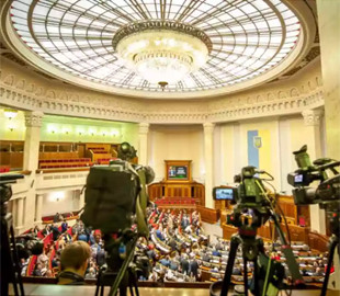У Верховній Раді вкотре повідомили, що планують переакредитацію парламентських журналістів