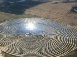 Китай зводить найбільшу сонячну електростанцію у світі