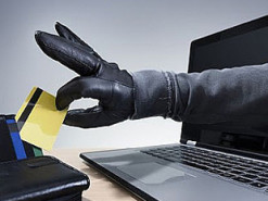 Хотіла «захистити» банківський рахунок: мешканка Миколаївщини перерахувала шахраям понад 100 тис. гривень