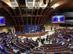 ПАРЄ засуджує інформаційне втручання Росії у безпеку Європи та вибори по всьому світу