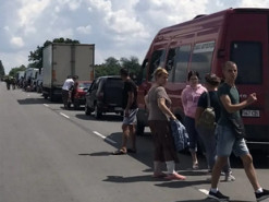П'ять днів у пекельній черзі: жителька Херсона розповіла, як виїжджала з окупації