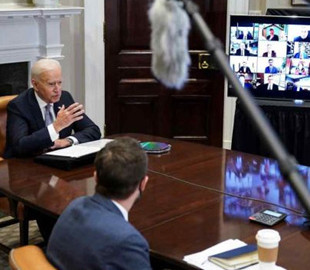 Президент Байден выразил уверенность, что инвестиции вернут США технологическое лидерство