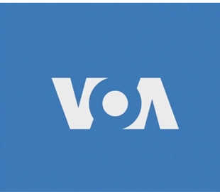 У США суд призупинив план адміністрації Трампа щодо скорочення робочих місць у «Голосі Америки»