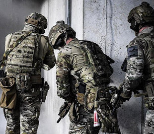 США застосували невідому акустичну зброю під час викрадення Мадуро, - New York Post