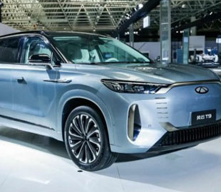 Chery показала гібридну версію кросовера Tiggo 9 із запасом ходу 1321 км