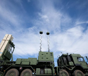 Нова ракета до IRIS-T наблизиться до PAC-3: експерти пояснили, чи збиватиме вона балістику