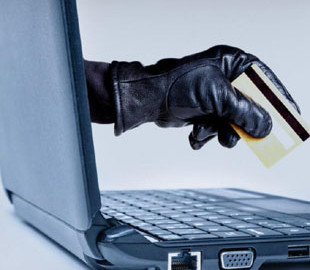 Чоловік перерахував шахраям 12 тисяч гривень за віртуальний ноутбук