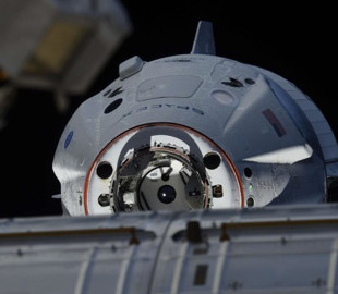 SpaceX запустить у вересні першу місію з космічними туристами