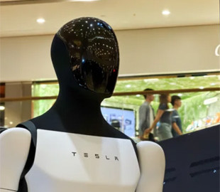 Tesla хоче випускати понад 1000 роботів Optimus щотижня