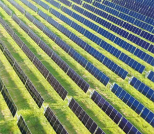 ШІ спричинив енергетичний колапс у США: врятувати становище можуть тільки сонячні панелі