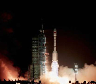 Rocket Lab запустить японський супутник, який прибиратиме космічне сміття