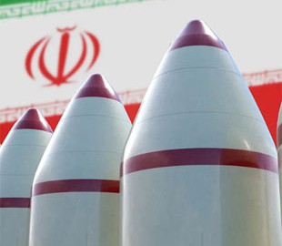 США не вдарили надбомбою по одній з ядерних баз Ірану: CNN розкрив резонансну деталь