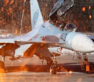 Дрони пошкодили російський винищувач Су-27: подробиці атаки на аеродром