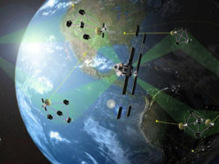 США проведуть військові навчання в космосі: протидіятимуть супутнику розміром з холодильник