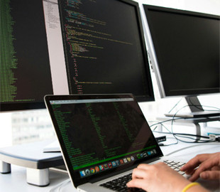 США викрили схему працевлаштування північнокорейських ІТ-фахівців у понад 100 техкомпаній