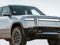 Автовиробник Rivian "зламав" електроніку машин після оновлення