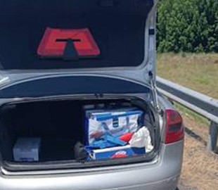 Поліція Угорщини виявила у легковику, який прямував в бік України, смартфони на 11,7 млн грн