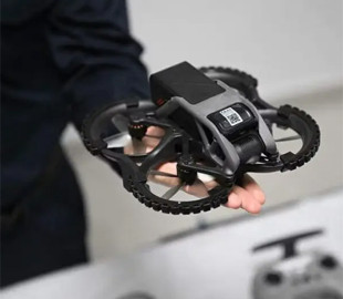 Розробники представили інноваційні дрони, що стежитимуть за терористами