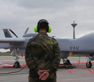 ЗМІ: Німеччина схвалила закупівлю ізраїльських безпілотників та бронетранспортерів