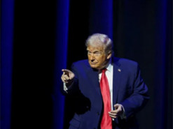 Зробити автівки знову дешевими. Трамп скасував історичне рішення часів Обами щодо загрози парникових газів