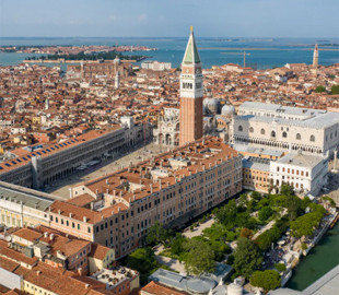 Весілля Безоса принесло Венеції 1,1 мільярда доларів