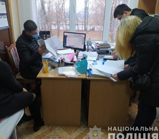 У Вінниці викрили незаконну схему виготовлення та продажі ковід-сертифікатів