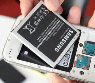 Чому зі смартфонів зникли знімні акумулятори і чи є шанс на їх повернення