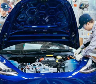 Скандал навколо Tesla: на «китайські» автомобілі встановлювали браковані комплектуючі