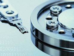 Мировые поставки жестких дисков стремительно падают