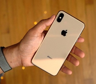 iPhone за 60 тысяч гривен упал на асфальт и не разбился