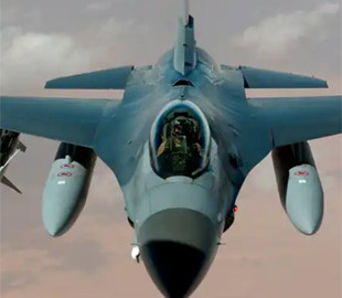 Пів століття слави у небі: чому F-16 – один з найкращих винищувачів, який створило людство