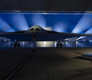 США розглядають створення «літаючого арсеналу» на базі стелс-бомбардувальника B-21