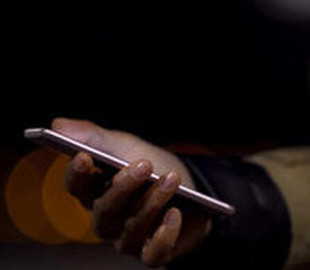 У Росії дозволили блокувати гроші на рахунках мобільних телефонів росіян на вимогу силовиків