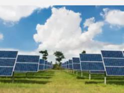 Науковці назвали найпотужніші сонячні станції світу, що можуть живити безкоштовною енергією цілу країну