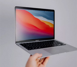 Apple отложила выпуск нового MacBook Air