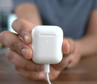 Що робити, якщо AirPods не заряджаються
