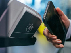 В Україні запрацювала схема крадіжки грошей у людей зі смартфонами з NFC
