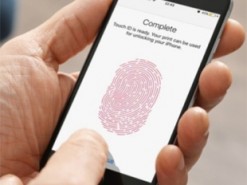 Чоловіка на півроку запроторили за грати за те, що той забув пароль від смартфону