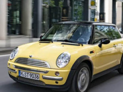 MINI запускає виробництво електрокарів