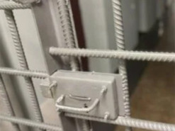 У Києві на 5 років увʼязнили підпалювачку машини військовослужбовця