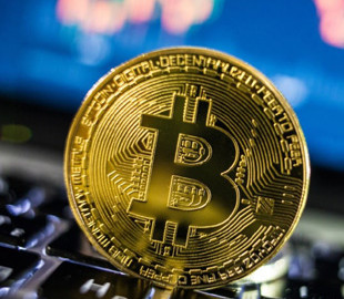 Названо причини з яких криптовалюта біткоїн встановила дворічний рекорд ціни