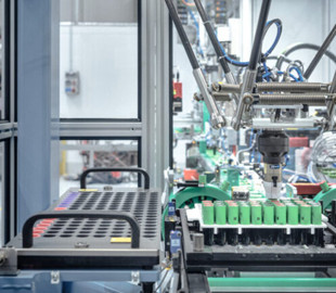 Китай блокує експорт літієвих технологій на тлі торгівельної напруженості