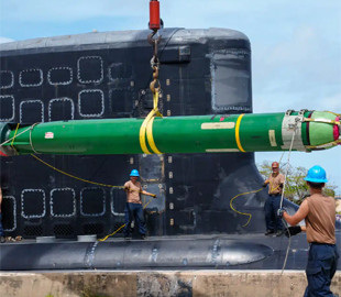 Американські розробники інтегрували важкі торпеди Mk 48 у бойові есмінці USS Chicago