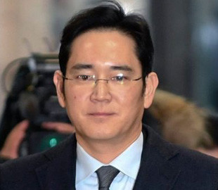 Глава Samsung знову може опинитися у в'язниці через шахрайство