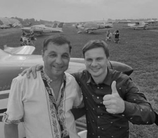 «Він був другом»: телеведучий Дмитро Комаров відгукнувся на загибель в авіакатастрофі Ігоря Табанюка