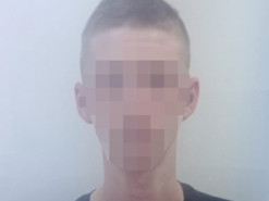 Спалили авто військових за вказівками інтернет-кураторів з рф: в Україні затримали трьох зловмисників