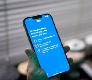 "Лікар у кишені": у Британії запускають медичний чат-бот на базі ШІ