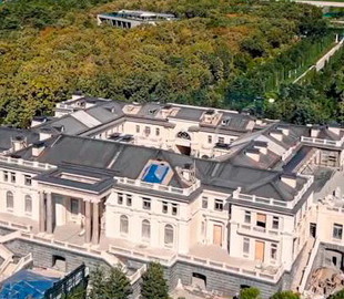 В Minecraft построили копию "дворца Путина"