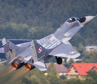 У Польщі відсторонили пілота МіГ-29, який під час польоту пошкодив будівлі