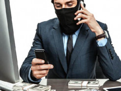 Замена номера: мобильные операторы и банки предупреждают о новой волне мошенничества